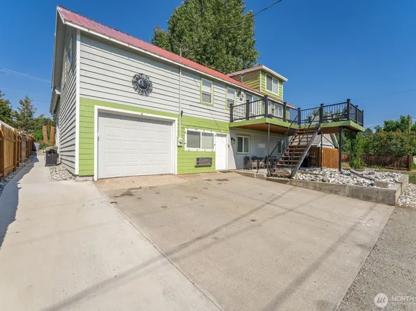 703 Boetzkes Avenue, Manson, WA 98831