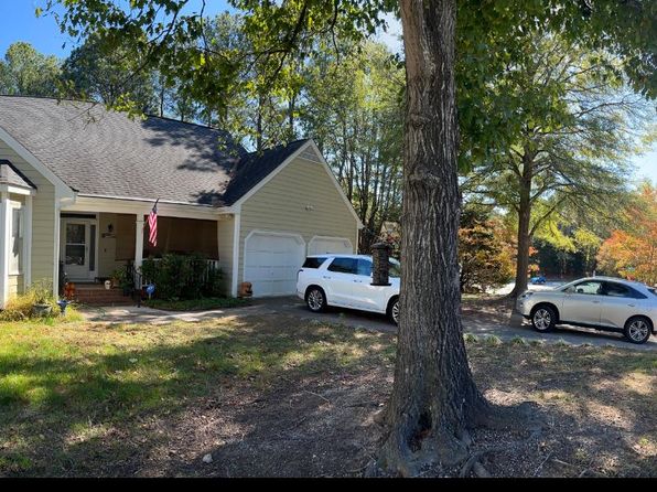 100 Marquette Dr, Cary, NC 27513