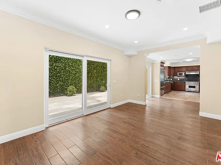 1630 Bridgeport Dr — Photo 17