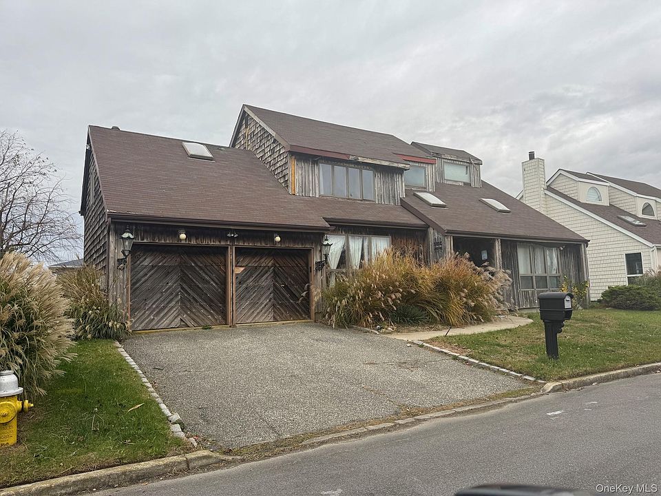 1st image of 815 Anthony Drive