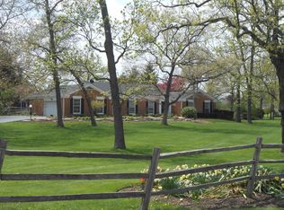 30400 N Imperial Ct, Grayslake, IL 60030