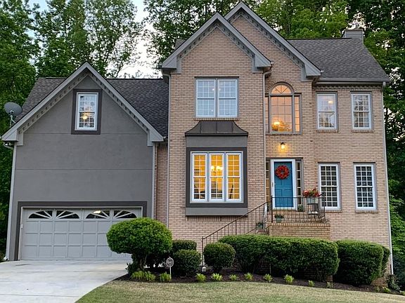 2nd image of 944 Sunny Field Ln