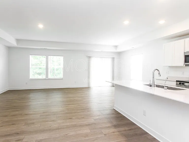 8831 Georgina St — Photo 3