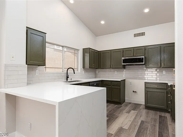 327 Perry Ellis Dr — Photo 13