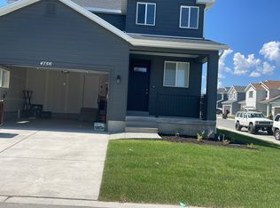 4756 E Lake Corner Dr, Eagle Mountain, UT 84005