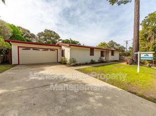 901 Sinex Ave, Pacific Grove, CA 93950