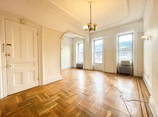 387 9th St #3, Brooklyn, NY 11215