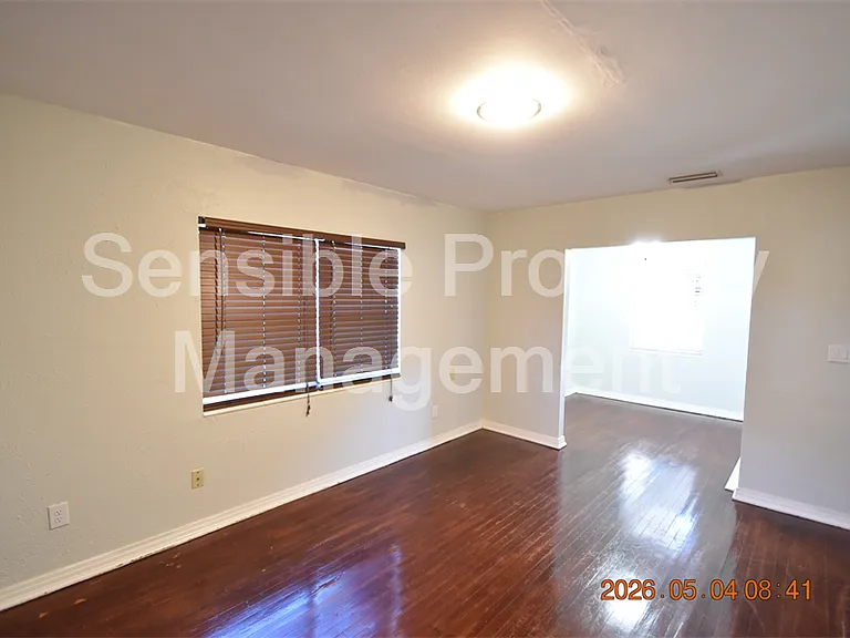 2801 Sanders Dr — Photo 4