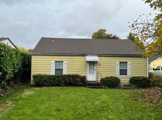 637 NW 11th St, McMinnville, OR 97128