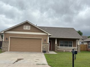 1421 W 14th Ave, Stillwater, OK 74074