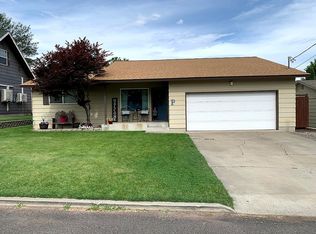 507 N 8th St, Zillah, WA