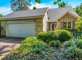 16304 Bellingham Dr, Chesterfield, MO 63017