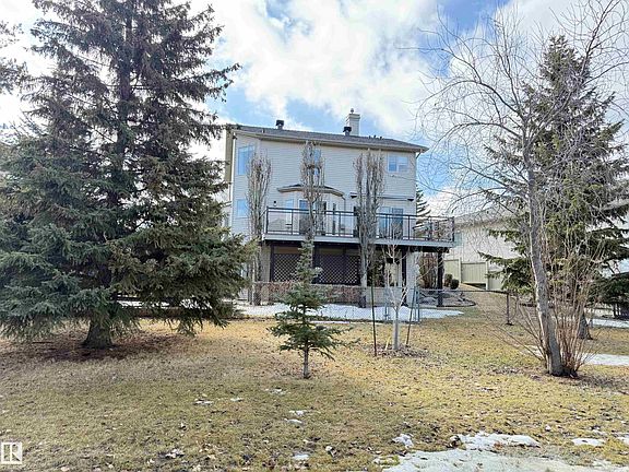 3rd image of 223 Ormsby Rd E