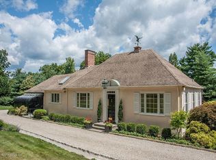 5 Hawkwood Ln, Greenwich, CT 06830