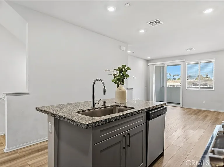 205 N Vincent Ave #117 — Photo 6