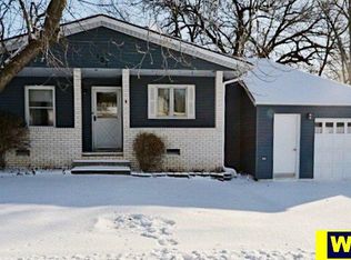 101 Hollostone Dr, Blair, NE 68008