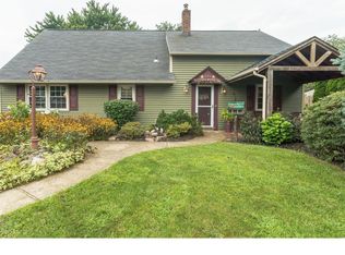 241 N Park Dr, Levittown, PA 19054
