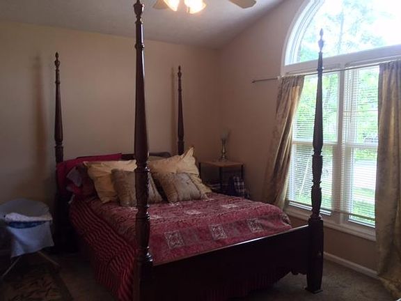 3rd image of 2845 Gateway Park Ln