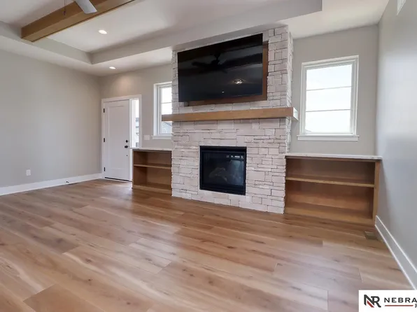 7755 Aero Cir, Lincoln, NE 68516