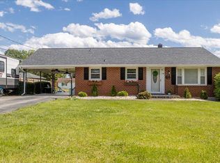 160 Mountain View Dr, Rocky Mount, VA 24151