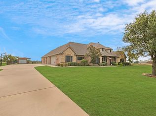 1354 Shadow Lakes Dr, Wills Point, TX 75169
