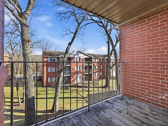 2nd image of 382 Oak Trails Rd APT 301