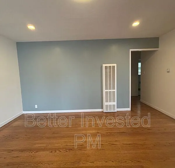 2400 39th Ave #2 — Photo 10
