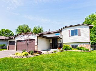 7138 44th St N, Oakdale, MN 55128