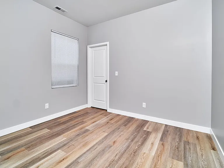 415 N Dequincy St — Photo 26
