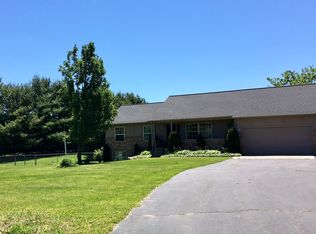 1357 Wiggins Rd, Fenton, MI 48430