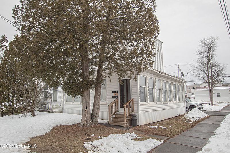 4th image of 1 Boardman Street