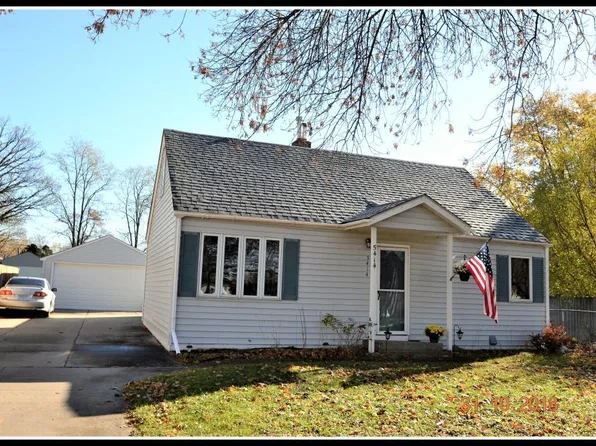 5414 Jackson Dr, Mounds View, MN 55112