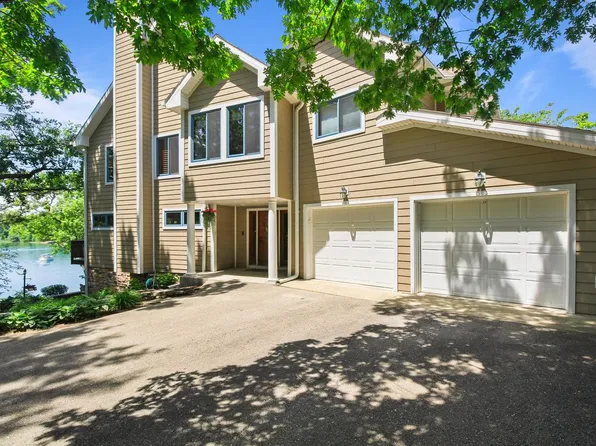 W5320 Pebble Beach DRIVE, Elkhorn, WI 53121