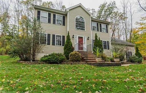 1st image of 37 Bradley Ave