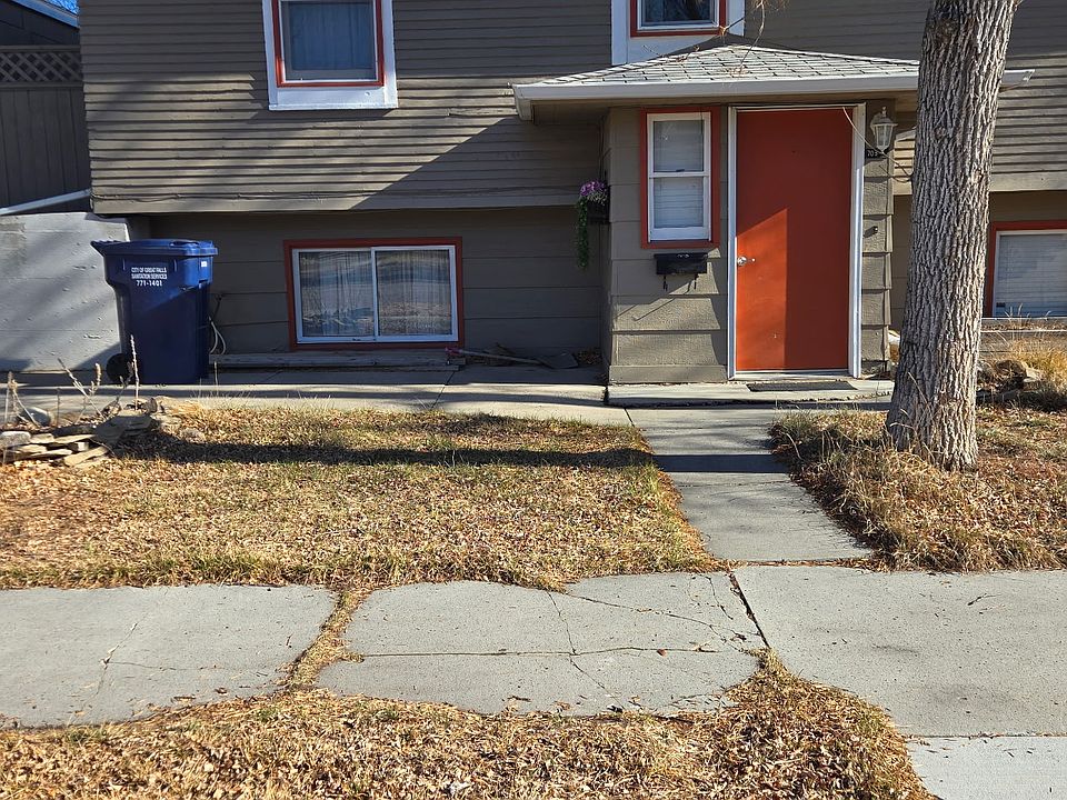 1st image of 703 7th Ave N #703