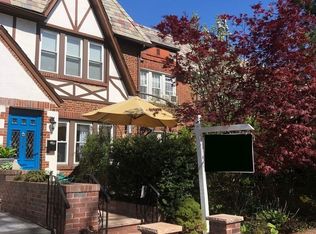 9509 68th Ave, Forest Hills, NY 11375