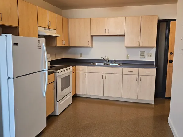 26 Main St #306, Saint Albans, VT 05478