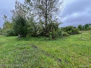 3rd image of 22575-12 Mile Rd
