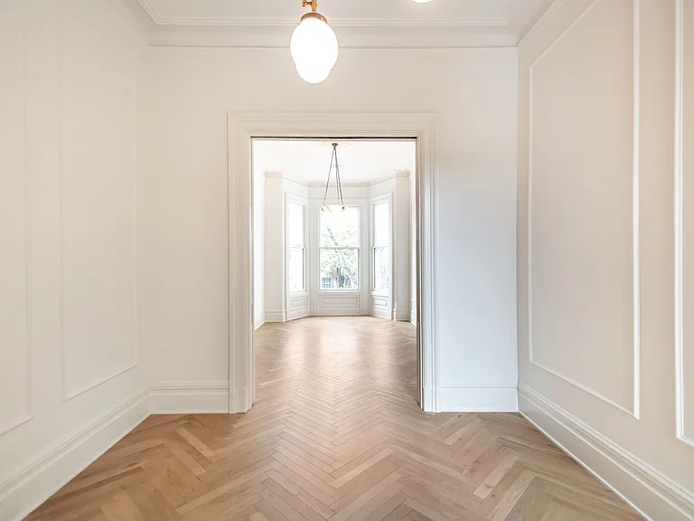 2381 Bush St — Photo 14