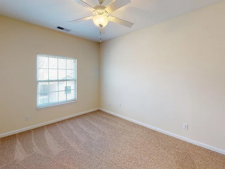Windsor West | Specials Available — Photo 38