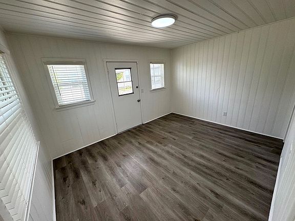 4th image of 154 N Olive St APT 4