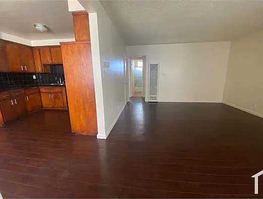 2 bed, $2,295 — Photo 1