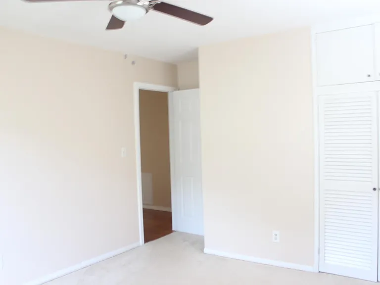 1819 Westmoreland St — Photo 10