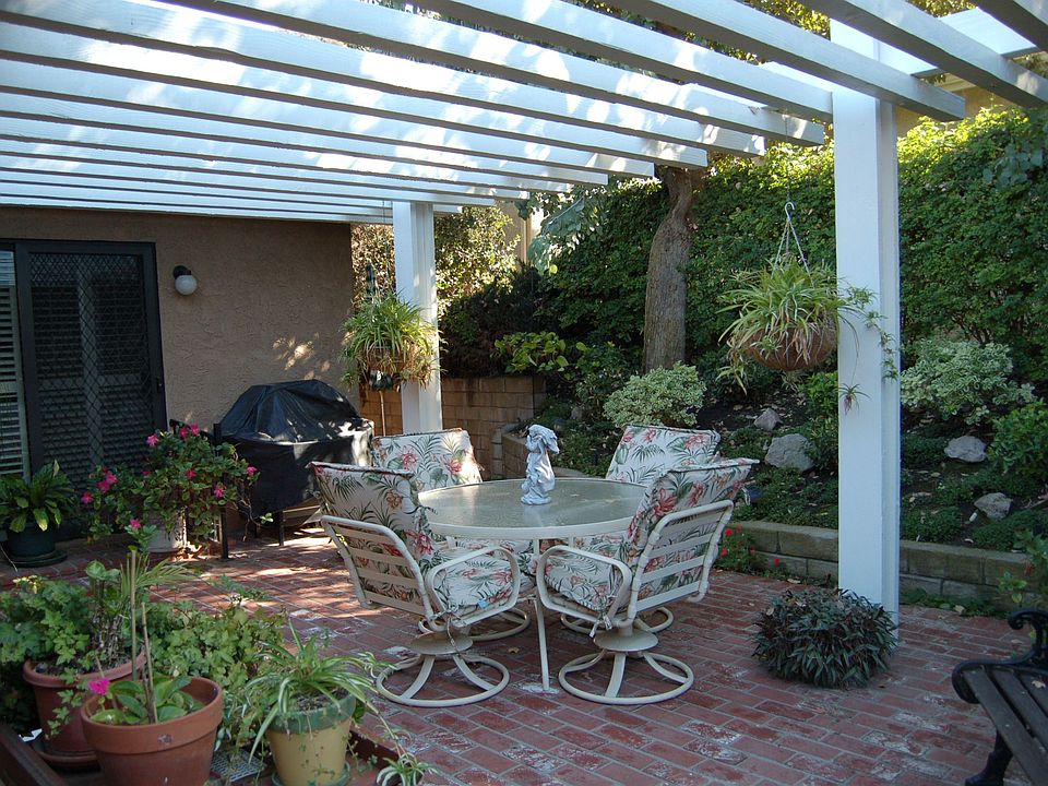 2nd image of 6020 Irena Ave