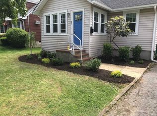 87 Bayberry Dr, Huntington, NY 11743