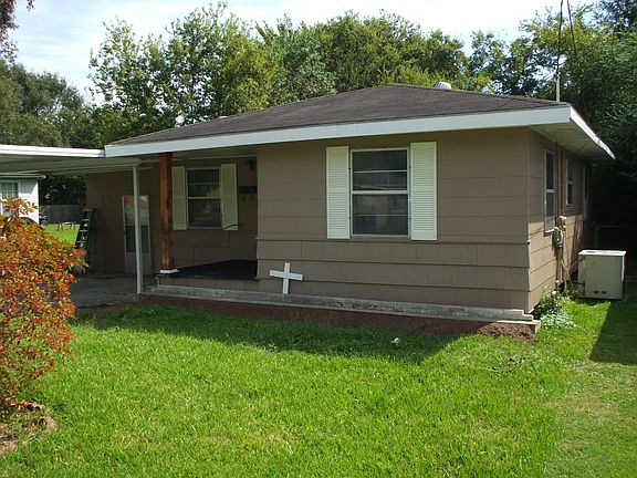 2nd image of 2211 Avenue D