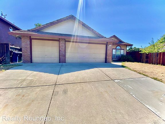 2nd image of 7949 Caymus Dr