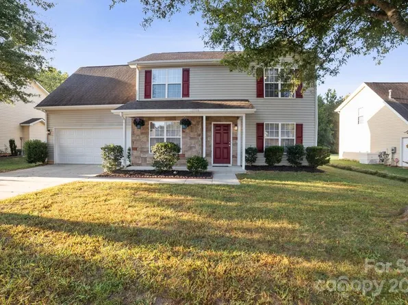 2737 Amber Crest Dr, Gastonia, NC 28052