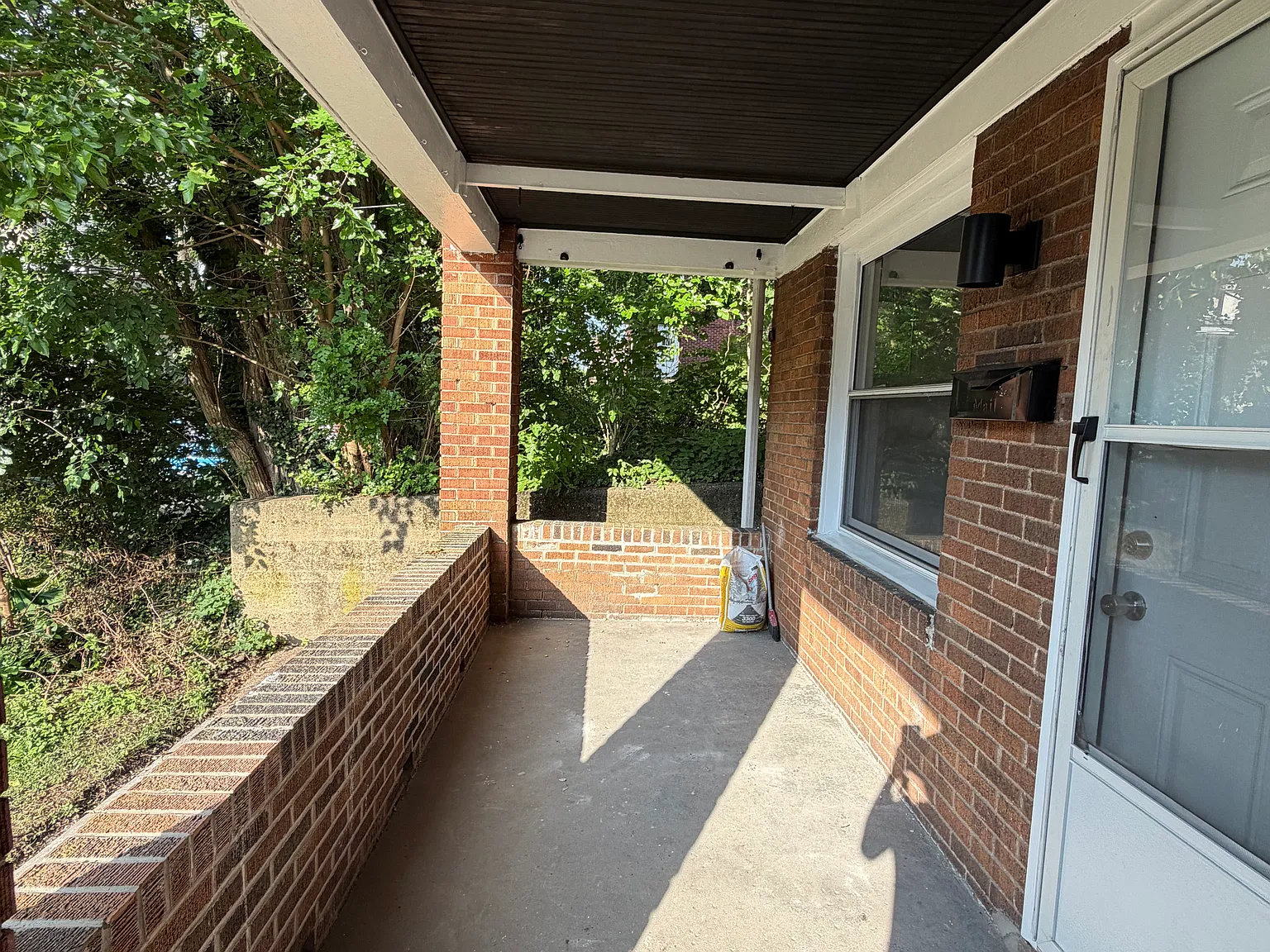 2 bed, 1200 sqft, $1,950 — Photo 2