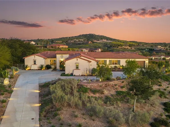 7774 Kingdom Dr, Riverside, CA 92506